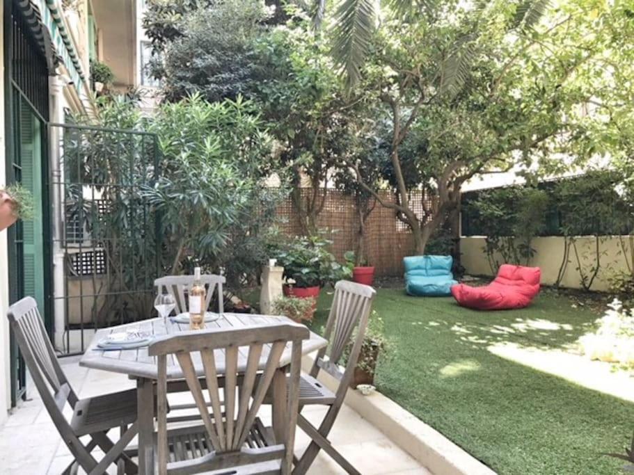 Homelivia, Luxueux Appartement Avec Jardin Prive 尼斯 外观 照片